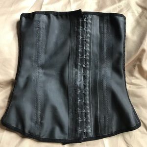 Waist Trainer